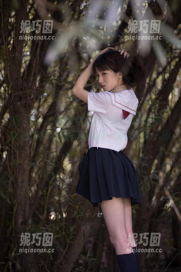 秀人网 - 小魔女奈奈女王系列合集图册，带来清新可爱的写真风格，快来欣赏！.txt