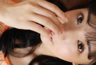 秀人网 – 悠悠YOYO双人写真图册：在每一张照片中找到属于我们的幸福瞬间！.txt