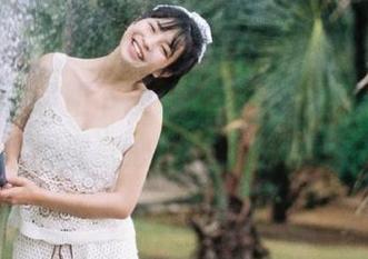 秀人网 – 暖阳下的瑜伽魅力，戴允祺写真合集展现身心的灵动与平衡.txt