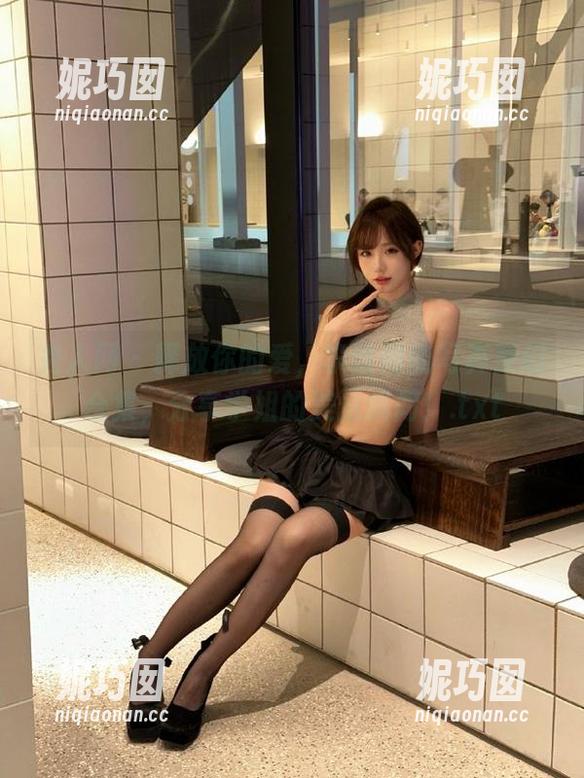 秀人网 - 释放你的爱，李昔雨的写真梦幻合集，分享学姐的美丽瞬间！.txt