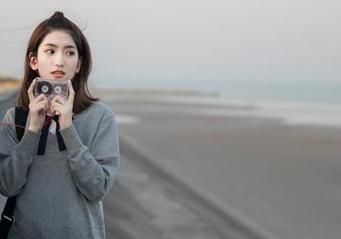 秀人网 – 追寻杨晨晨Yome的女友写真，原图中流露出的纯真与性感并存.txt