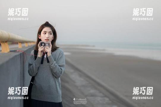 秀人网 - 追寻杨晨晨Yome的女友写真，原图中流露出的纯真与性感并存.txt