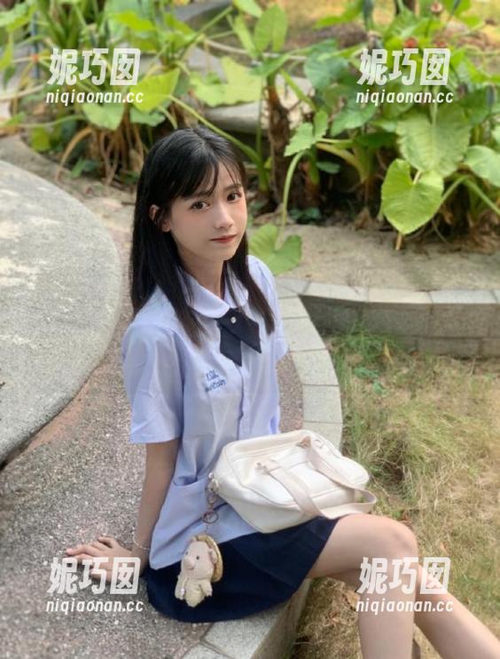 秀人网 - 林乐一灰丝作品欣赏：美图与壁纸的完美结合，定制你的个性桌面风格.txt