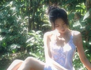 秀人网 – 最新写真发布：楚恬Olivia花嫁，捧着婚纱的她其实是个搞笑天才.txt