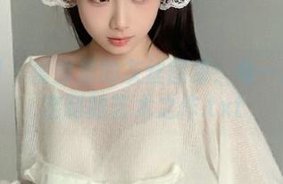 秀人网 – 爱酱里的灰丝图集：每一张都是定制的艺术之作.txt