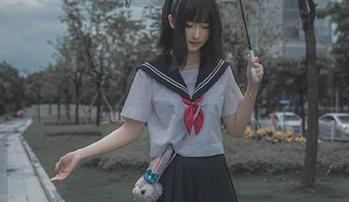 秀人网 – 还在等什么？田冰冰职业装原图更新，生活瞬间有了仪式感！.txt