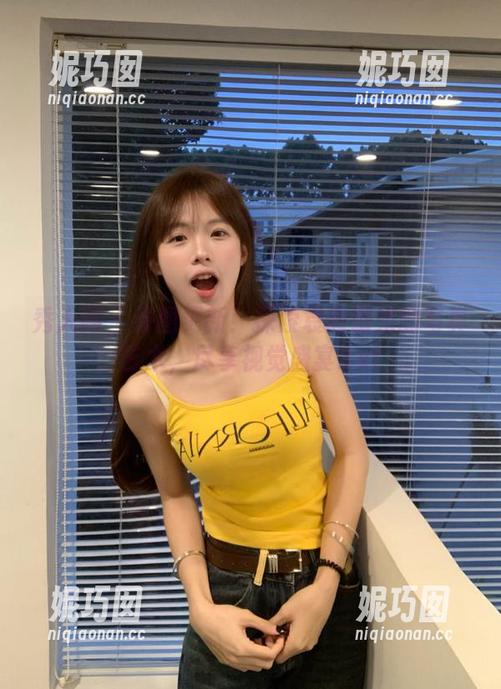 秀人网 - 原图更新！探索袁圆御姐的写真艺术，尽享视觉盛宴.txt