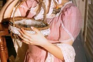 秀人网 – 分享赵万灵的礼服作品集，感受艺术与美的交融.txt