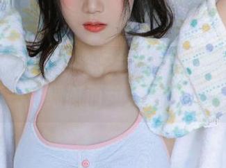 秀人网 – 金纯一裸足艺术：精选图库呈现每一个细腻而动人的瞬间.txt