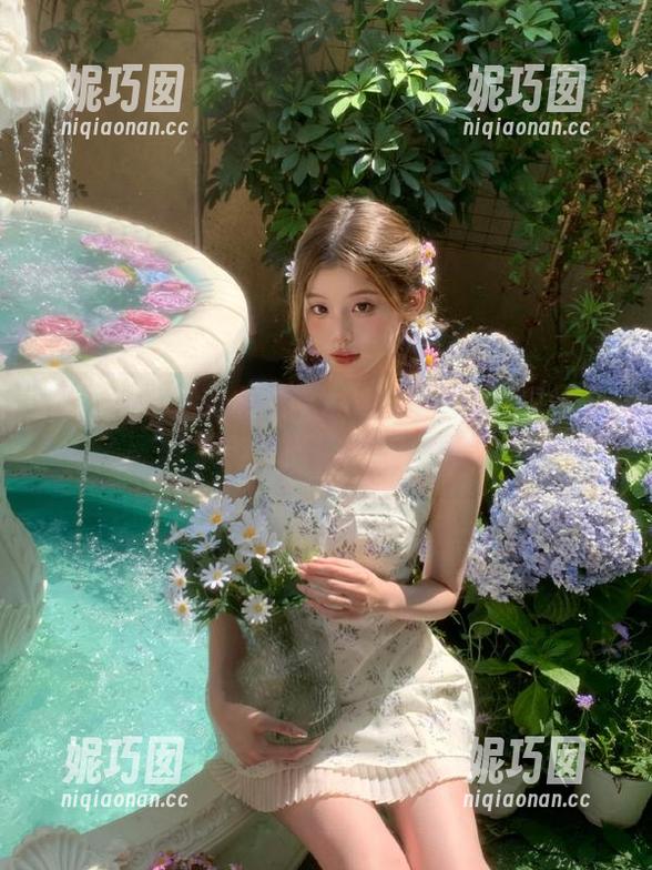 秀人网 - 全新麦琪绫冰激淋可爱写真图集，展现真实生活中的甜美瞬间.txt