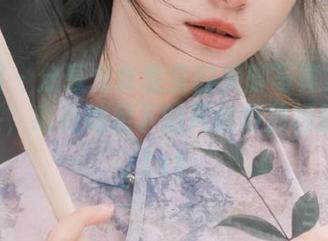 秀人网 – 分享龙女宝宝的美脚写真集：透过镜头，感受她足下的风情与独特韵味！.txt