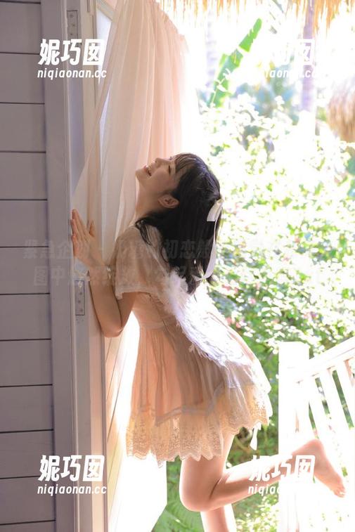 紧急企划 - 奶糖的初恋般的感觉在私房美图中悠然绽放，勾起爱的无尽遐想.txt