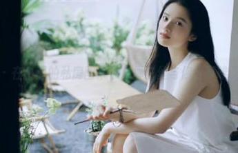 紧急企划 – 在小恩的私房图集中，厚白丝与你分享唯美时刻.txt