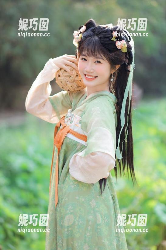 紧急企划 - 小恩的在线写真作品：奶牛与她的梦幻乡村奇遇记.txt