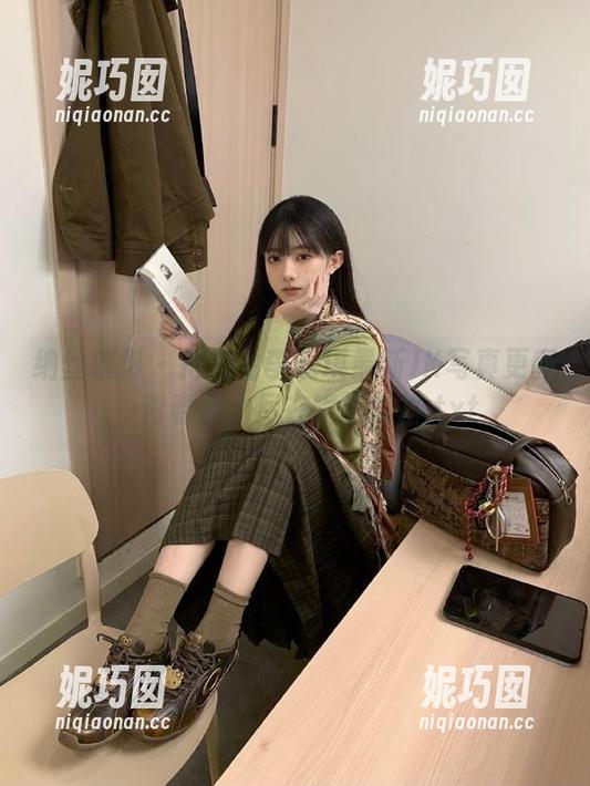 纳丝摄影 - 抢先看李晓琪最新JK写真更新，青春活力尽在瞬间定格.txt