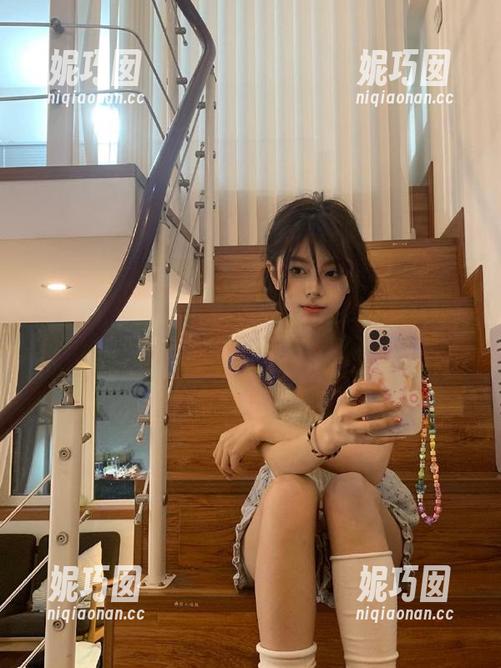 美媛馆 - 感受李可可的户外魅力，作品集轻松下载让你心驰神往.txt
