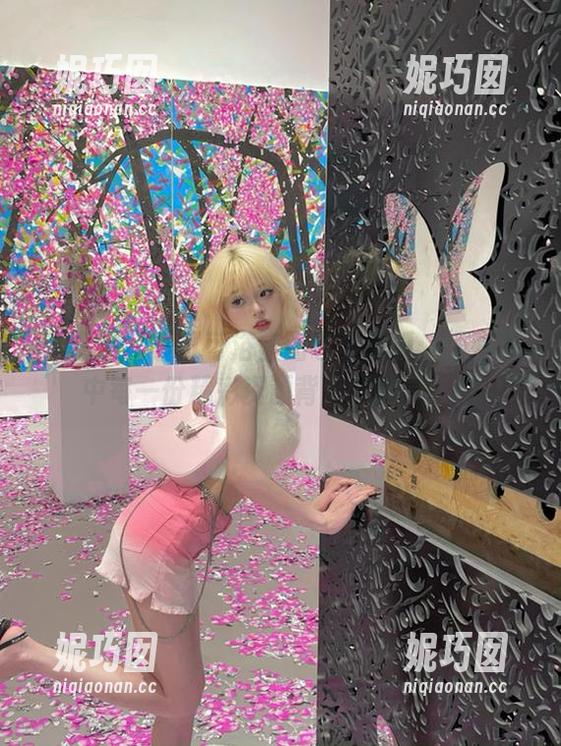 美媛馆 - 李可可浴室图包全解析：探索其中每一份精彩资源背后的故事.txt