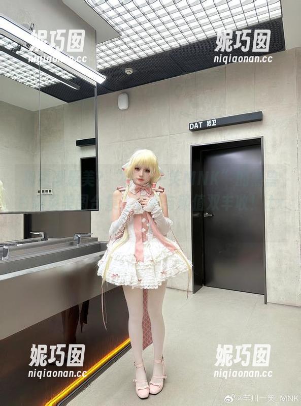 猜猜谁最美？“芊川一笑MNK”的黑兽白精灵美图合集，笑声与颜值双丰收！.txt