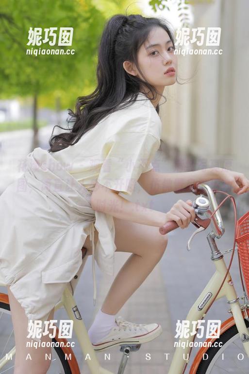 花漾show - 观看“小不点”清纯写真原图，简直让人移不开眼，仿佛置身于清新时光！.txt