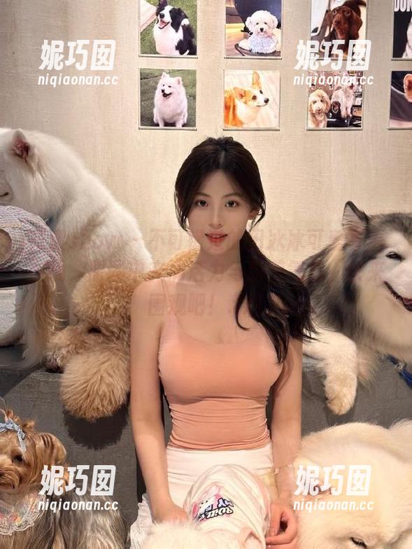 花漾show - 不可错过的田冰冰可爱写真在线，原图中充满活力与甜美气息，快来围观吧！.txt