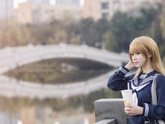 最新虎森森学妹写真集锦，精彩照片展示青春的美丽与无尽可能性！.txt