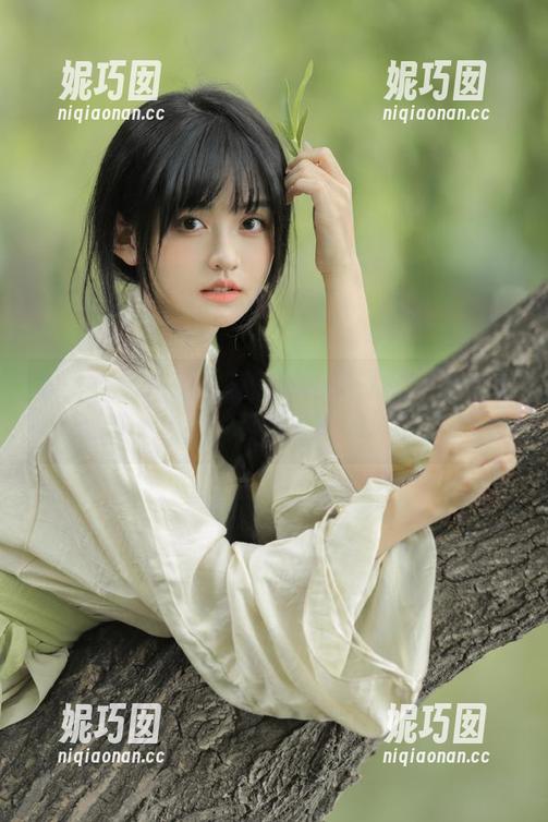 蜜桃社 - 感受冰露的私拍作品《死库水》，让每一张照片都讲述独特的故事.txt