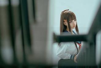看蠢沫沫如何在高跟鞋中优雅扭转，高清作品带你领略魅力！.txt