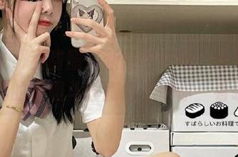 袜啵啵 – 甜甜圈最新图包来啦，棉袜丝袜脚对脚的萌趣斗脚剧情值得你一看哦.txt