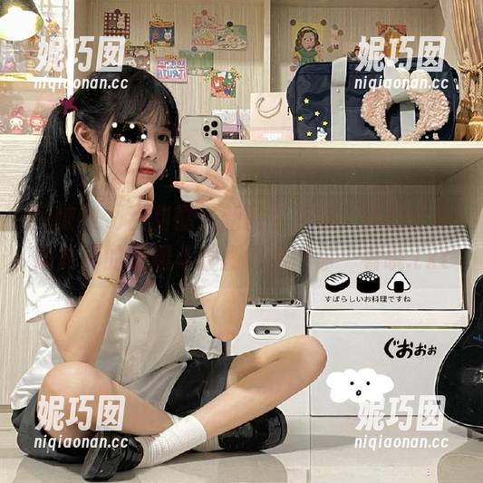 袜啵啵 - 甜甜圈最新图包来啦，棉袜丝袜脚对脚的萌趣斗脚剧情值得你一看哦.txt