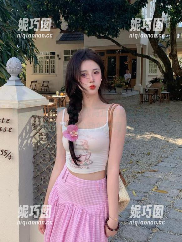 袜啵啵 - 稚予马丁靴高清写真盘点，分享那些令人心动的瞬间.txt