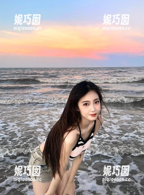 袜啵啵 - 精彩合集：观看糯米在浴室的创意写真，绝不容错过！.txt