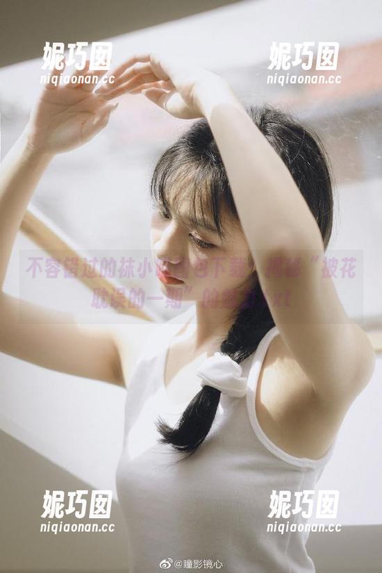 不容错过的袜小喵图包下载：揭秘“被花耽误的一期”的魅力.txt