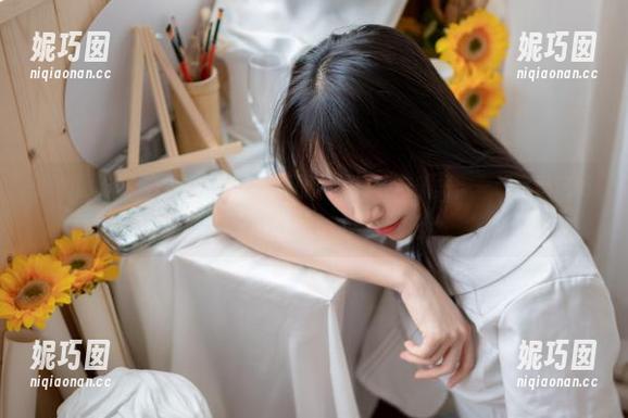 西呱呀呀呀夏天写真全集：原图中的青春与美丽，一起感受这场视觉盛宴.txt