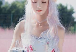 精彩纷呈的西瓜少女浴缸套图，让你在炎炎夏日中感受丝丝清凉与活力！.txt