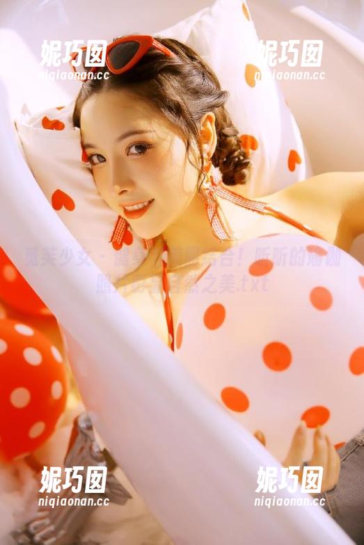 觅芙少女 - 健身与美丽结合！昕昕的瑜伽照片彰显自然之美.txt