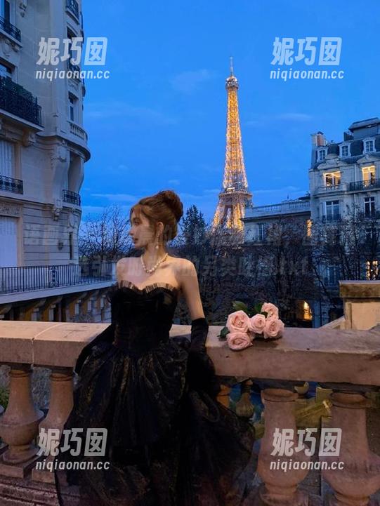 语画界 - 杨晨晨的曼妙优雅红裙，图库精选引发时尚界的另类吐槽.txt