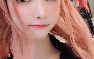 超级小禾儿户外图包更新：究竟是拍摄技巧还是大自然的加持，让她这么美？.txt