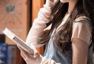 奇幻与现实交融，“趴趴捣蛋陌”带来极致美图，探索“镂空”主题的别样风情！.txt
