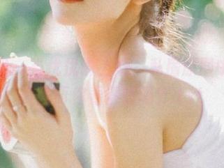 雅拉伊 – 当优优遇上娆，私房原图中的绝美画面你看得懂吗？.txt