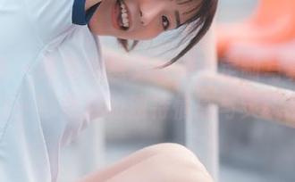 青豆客 – 探索乔恩夕的美足定制写真，感受每一帧背后的独特情感与灵魂.txt