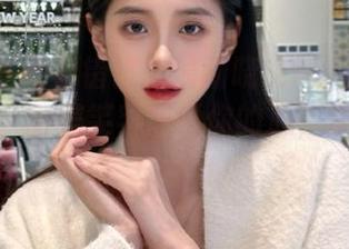 青豆客 – 不容错过的最新晓艾fafa女神写真作品，甜美笑容融化你的心，快来看看！.txt
