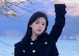 魅妍社 – 小热巴新作分享：姐姐私拍作品中的精彩瞬间令人惊艳.txt