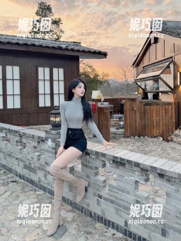 魅妍社 - 小狐狸Kathryn全套写真，自拍中蕴藏的秘密，勾勒出她最真实的一面，让人无法抵挡。.txt