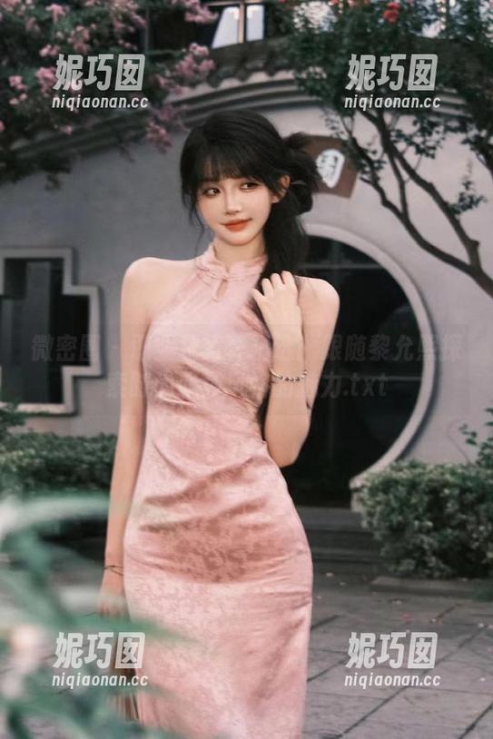 微密圈 - 职业装写真精选：跟随黎允熙探索时尚职场风格的魅力.txt